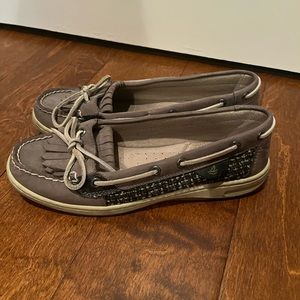 Sperry topsiders